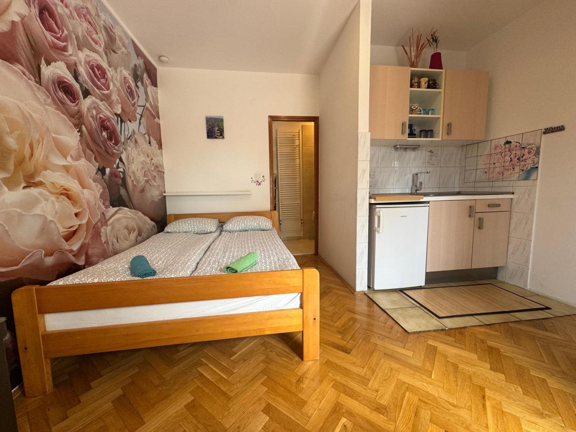 Apartments Jessica Крк Екстер'єр фото